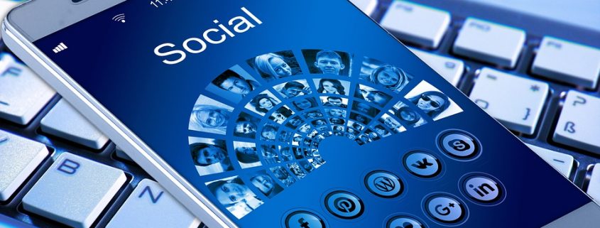 cómo encontrar trabajo en redes sociales