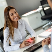 contratar-servicios-auxiliares.