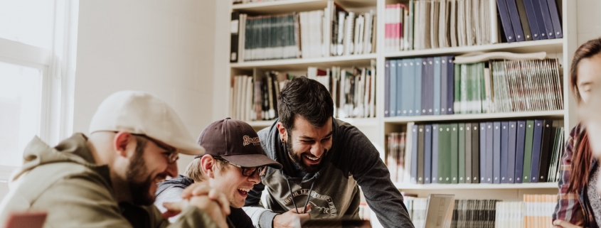 Un clima laboral armonioso puede ser la clave para afianzar el compromiso de nuestros colaboradores con la compañía.